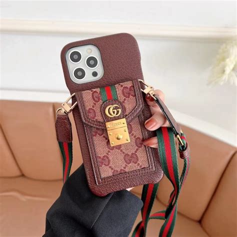 etui iphone 14 pro max gucci